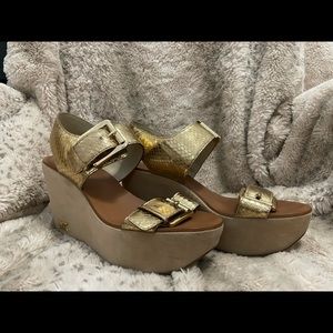 Michael Kors platform wedge gold sandal size 7